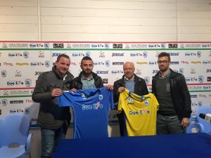 Il Martina presenta due super colpi di mercato. Nella foto Bucolo e Pepe con il dirigente Buonfrate ed il dg Petrosino