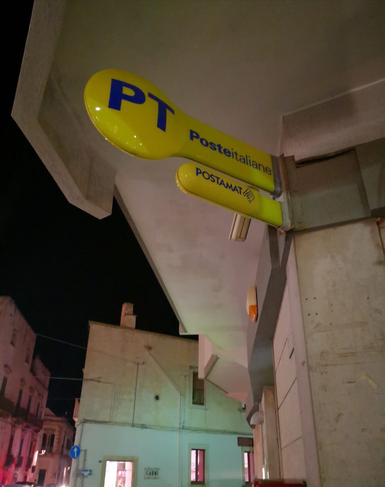 Insegna poste centrale
