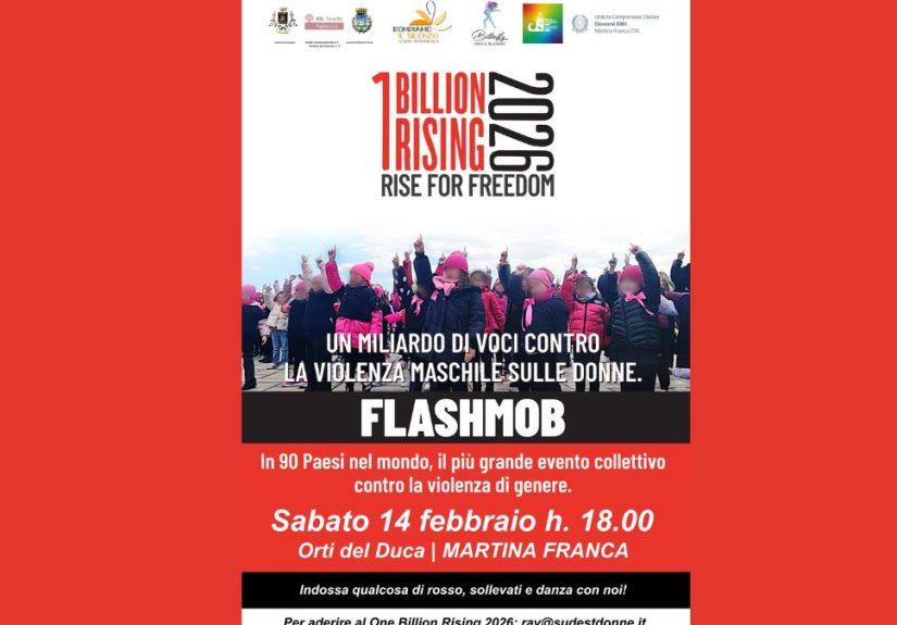 Flash mob One Billion Rising agli Orti del Duca a Martina Franca con partecipanti in rosso