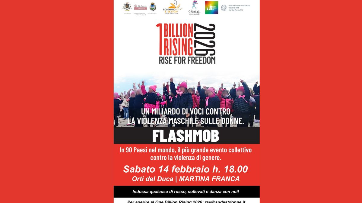 Flash mob One Billion Rising agli Orti del Duca a Martina Franca con partecipanti in rosso
