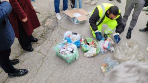 Incontro informativo sulla raccolta differenziata porta a porta a Martina Franca in via Fogazzaro