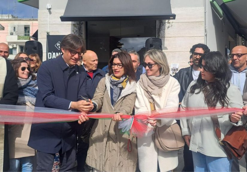 Inaugurazione del mercato settimanale di Martina Franca in piazza Filippo D’Angiò