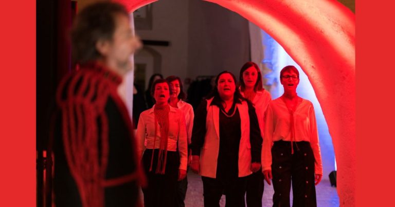 Carmen e le altre ragazze straordinarie a Martina Franca nel Chiostro di San Domenico
