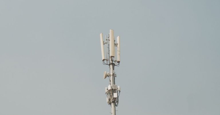 Foto di repertorio a scopo puramente illustrativo. L’immagine non ritrae l’antenna di contrada Tre Tornesi oggetto dell’articolo. (1)